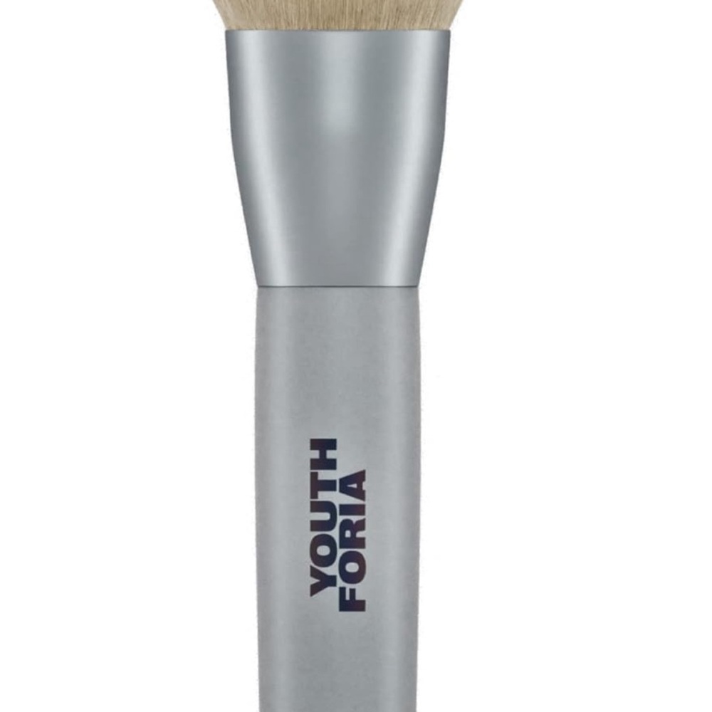 Youthforia Silver Makeup Brush